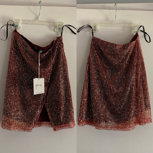 New sparkly slit embellished missguided mini skirt - Picture 7 of 8